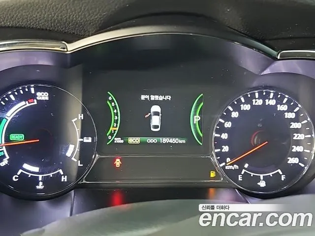 Kia K5 — интерьер