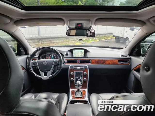 Volvo S80 — интерьер