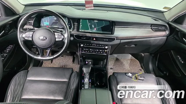 Kia K7 — интерьер