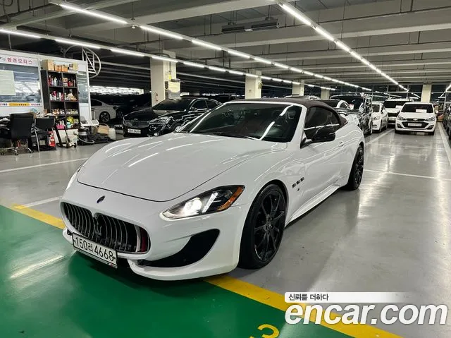 Maserati GranCabrio — экстерьер