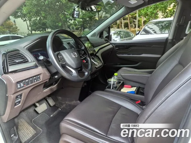 Honda Odyssey — интерьер