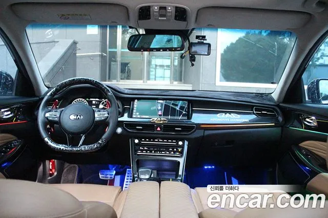 Kia K7 — интерьер
