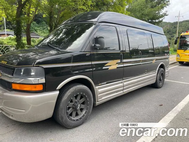 Chevrolet Express Van — экстерьер