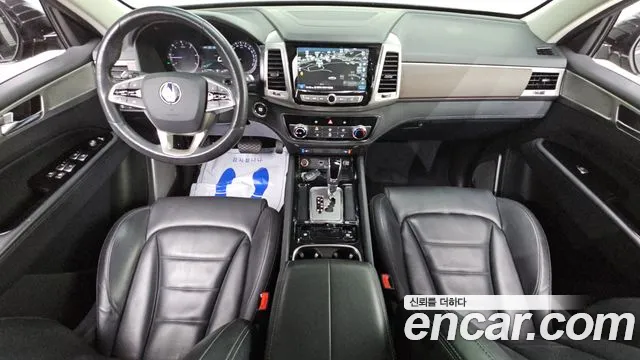 KG Mobility Rexton — интерьер