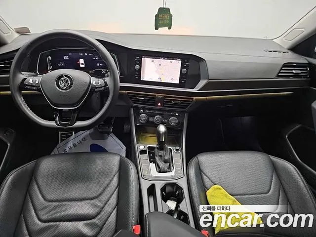 Volkswagen Jetta — интерьер