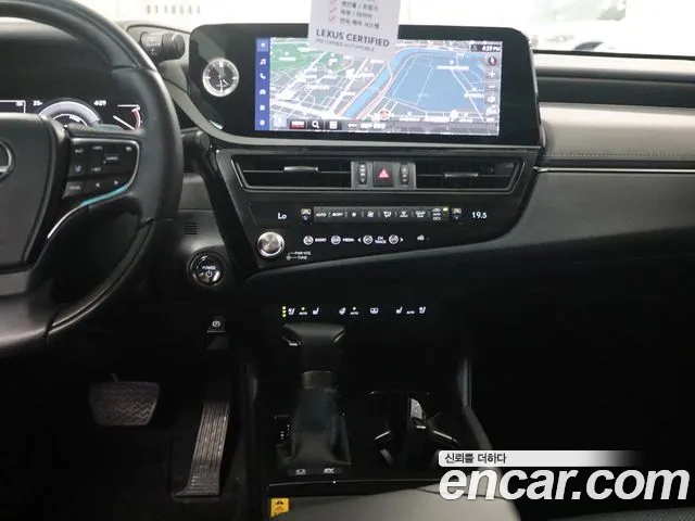 Lexus ES — интерьер