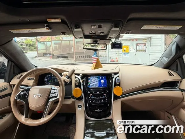 Cadillac Escalade — интерьер