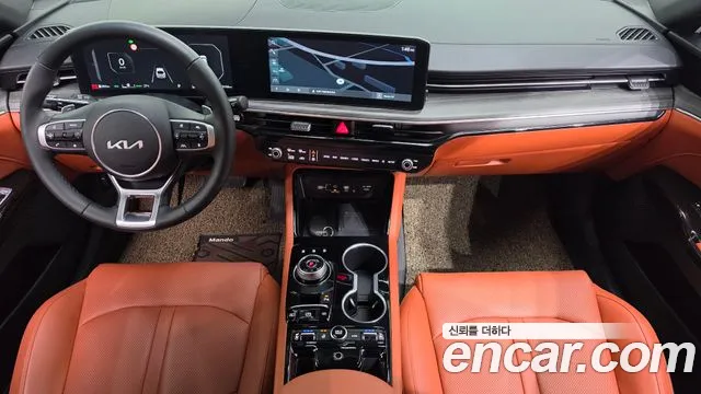 Kia K5 — интерьер