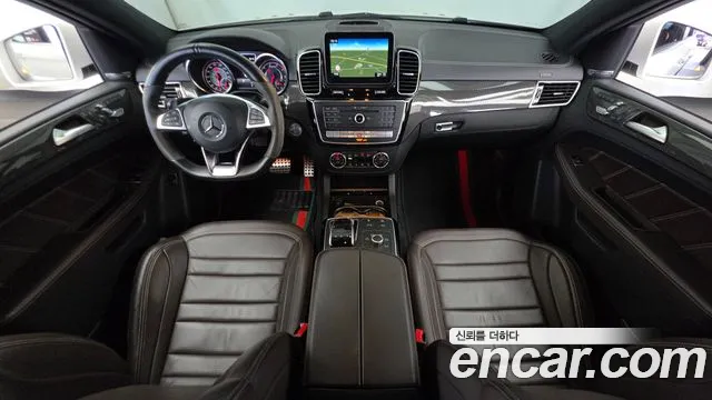 Mercedes-Benz GLE-класс — интерьер