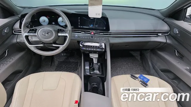 Hyundai Elantra — интерьер