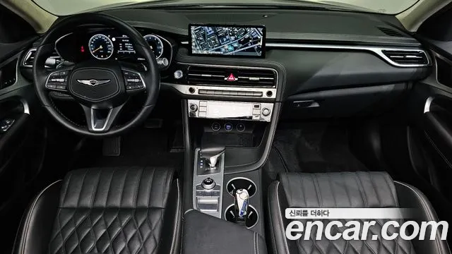 Genesis G70 — интерьер