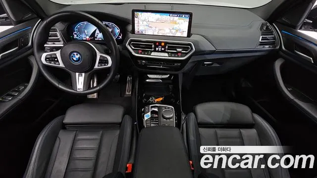 BMW iX3 — интерьер