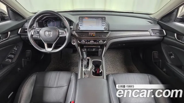 Honda Accord — интерьер