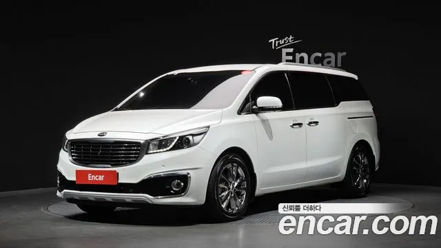 Kia Carnival — экстерьер