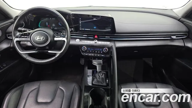 Hyundai Elantra — интерьер