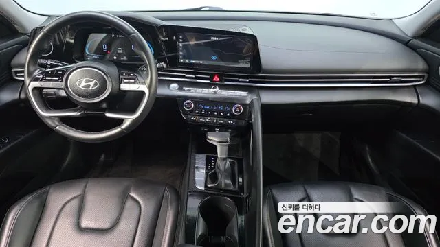 Hyundai Elantra — интерьер
