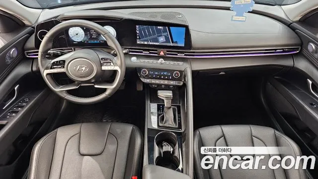 Hyundai Elantra — интерьер