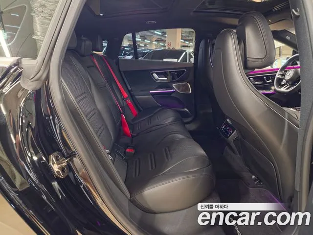 Mercedes-Benz EQE — интерьер
