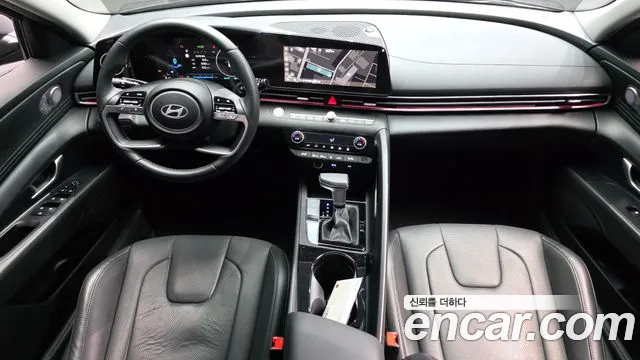 Hyundai Elantra — интерьер