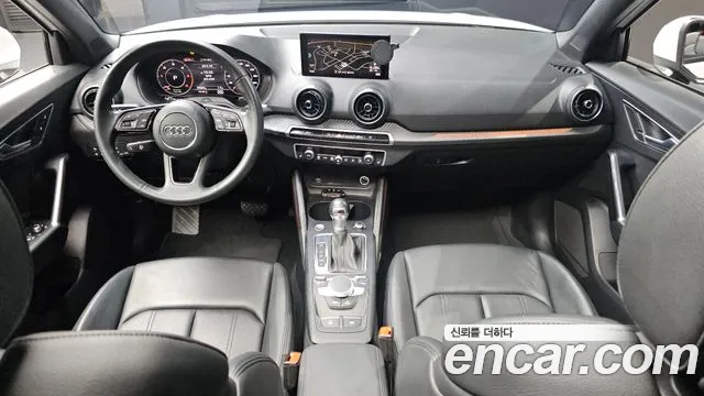 Audi Q2 — интерьер