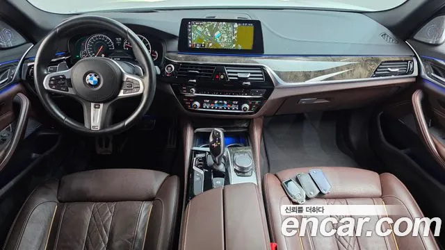 BMW 5 серия — интерьер