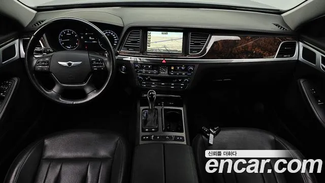 Hyundai Genesis — интерьер