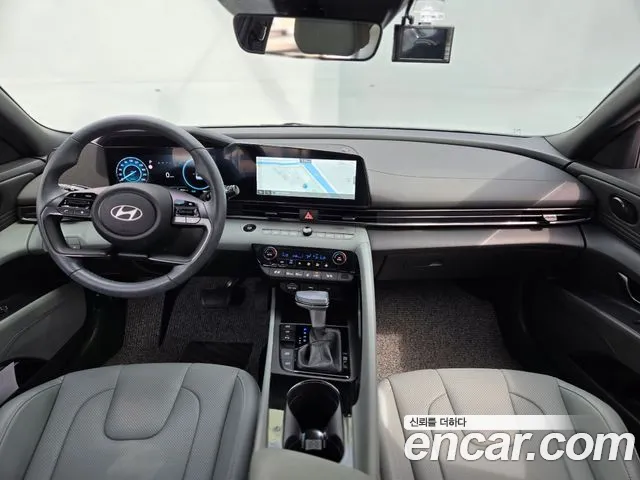 Hyundai Elantra — интерьер