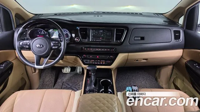 Kia Carnival — интерьер
