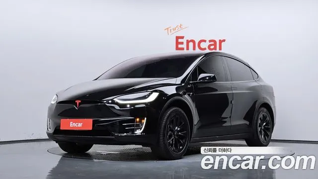 Tesla Model X — экстерьер