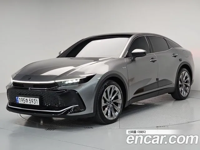 Toyota Crown — экстерьер