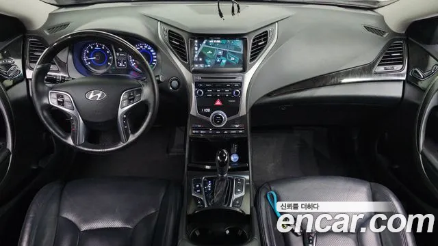 Hyundai Grandeur — интерьер