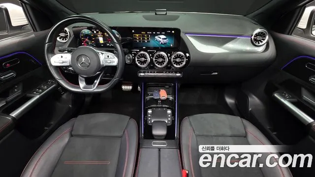 Mercedes-Benz GLA-класс — интерьер