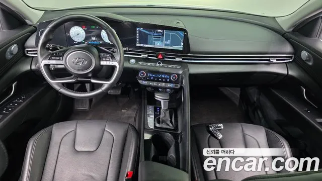 Hyundai Elantra — интерьер