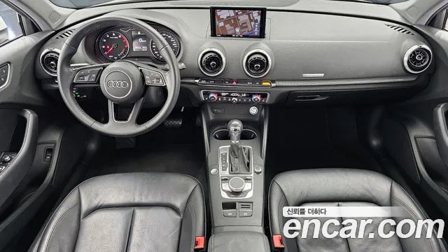 Audi A3 — интерьер