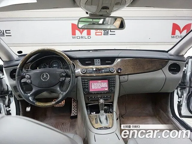 Mercedes-Benz CLS-класс — интерьер