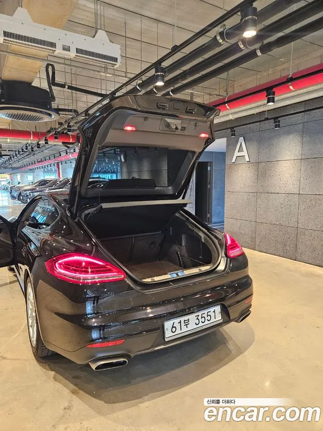 Porsche Panamera — интерьер