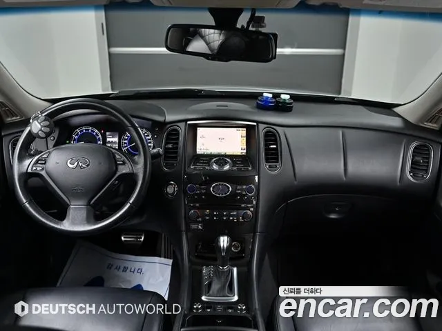 Infiniti EX — интерьер