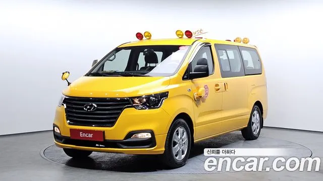 Hyundai Starex