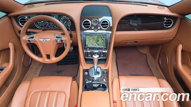 Bentley Continental — интерьер