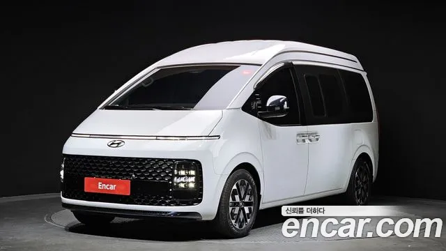 Hyundai Staria