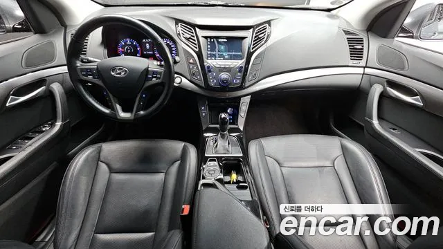 Hyundai i40 — интерьер