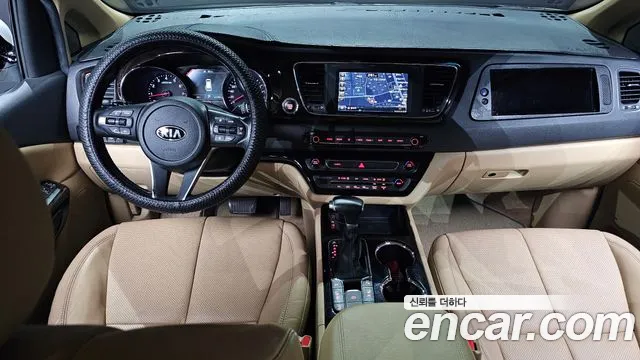 Kia Carnival — интерьер