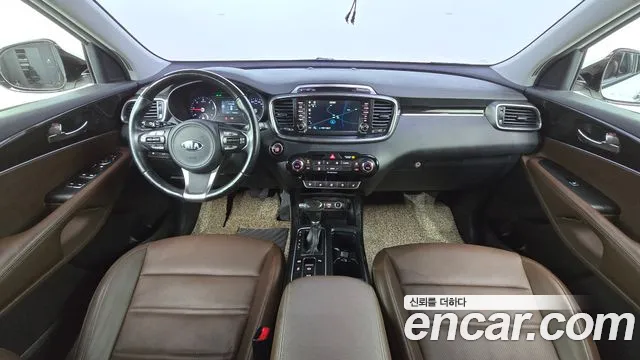 Kia Sorento — интерьер