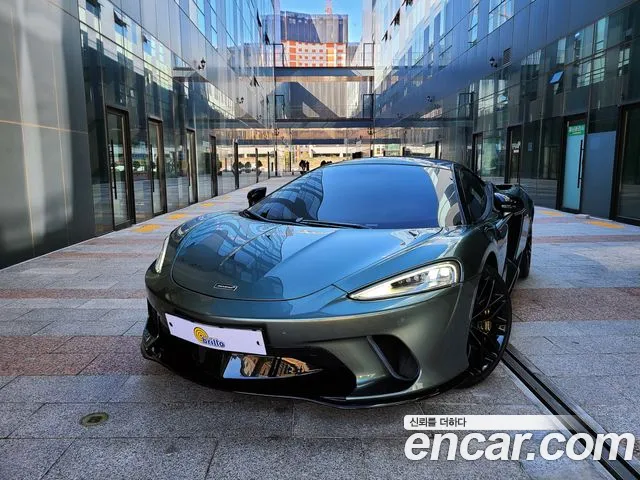McLaren GT