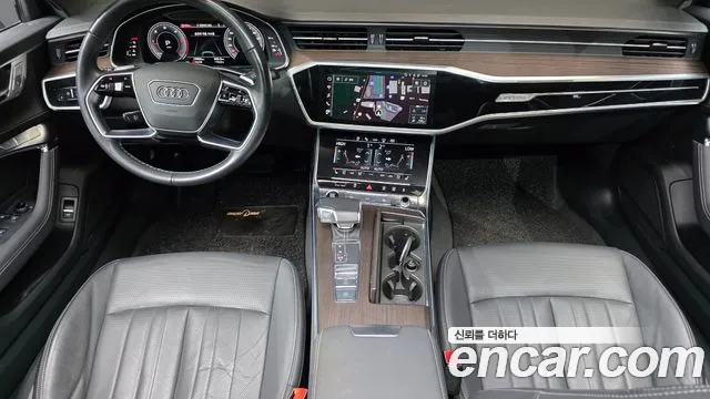 Audi A6 — интерьер