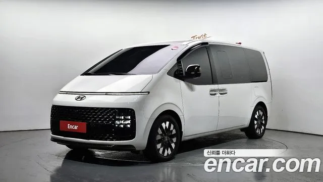 Hyundai Staria