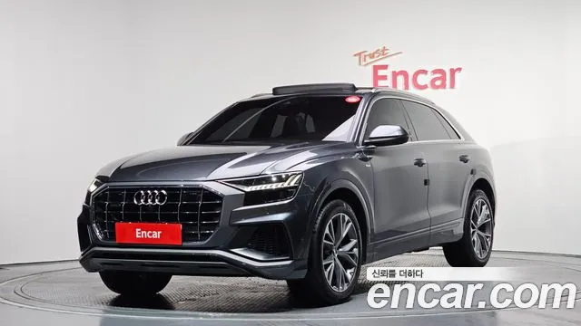 Audi Q8