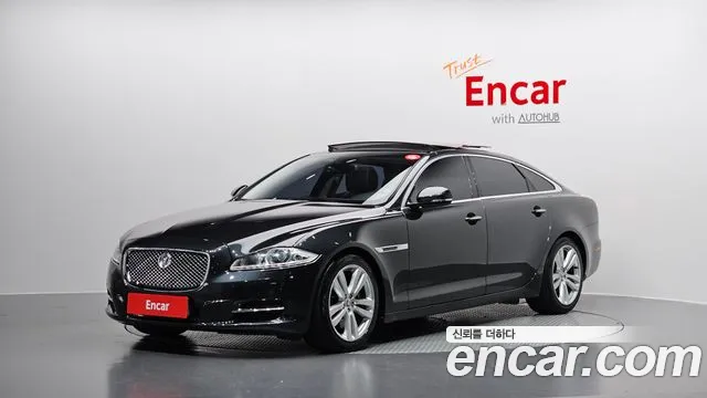 Jaguar XJ