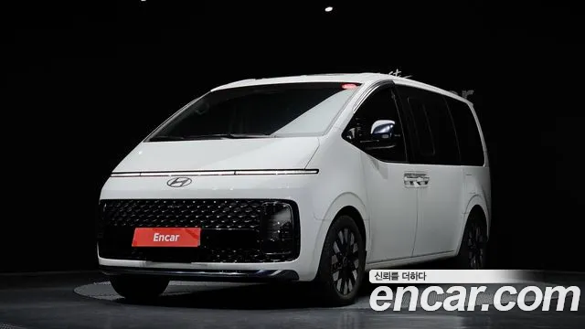 Hyundai Staria