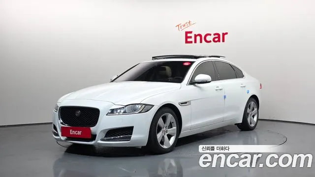 Jaguar XF